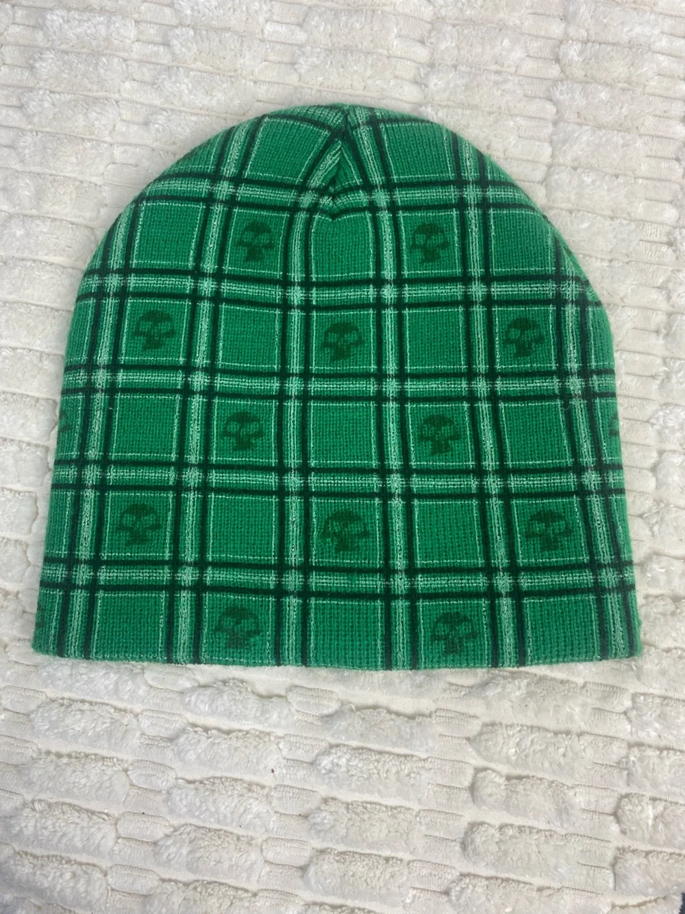 Vintage Y2K Bioworld Plaid Skull Reversible Beanie Hat Green Black Emo Punk
